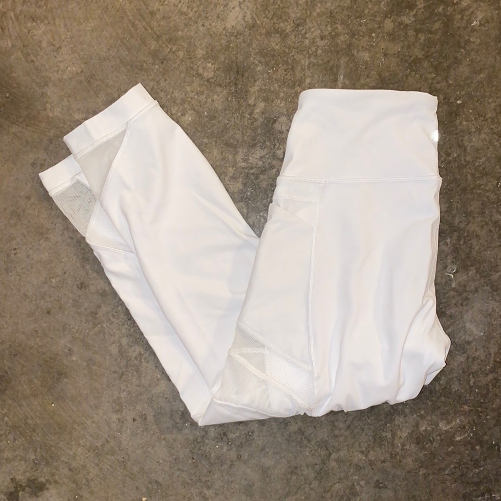 Lululemon wonder under